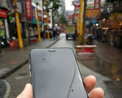 纽约街头路人对iPhone 6实物模型的反应